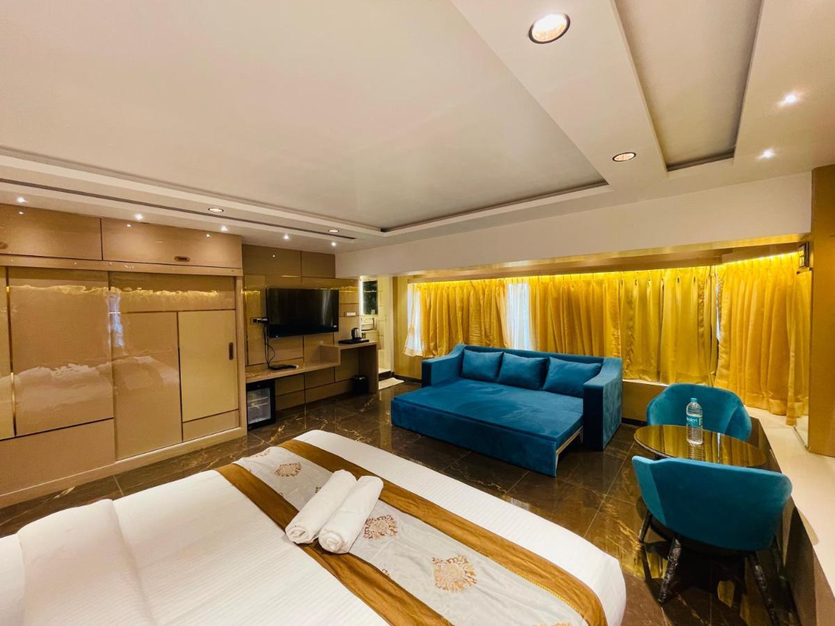 Home2 Renaissance Club มุมไบ ภายนอก รูปภาพ