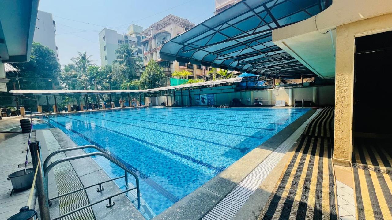 Home2 Renaissance Club มุมไบ ภายนอก รูปภาพ